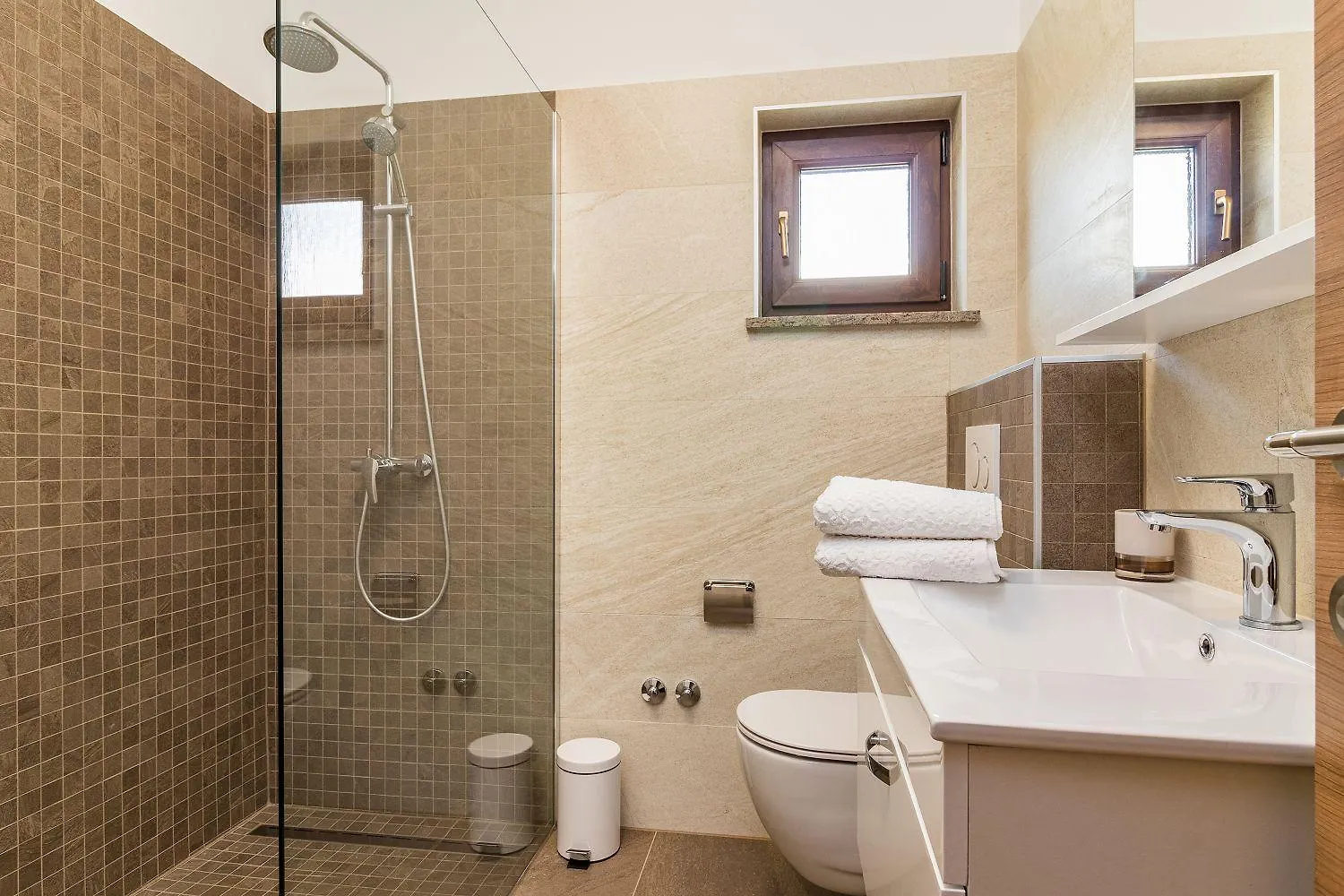 Holiday home Villa Mit Privatem Pool, Wlan, Klima Und Baeder En Suite Pula