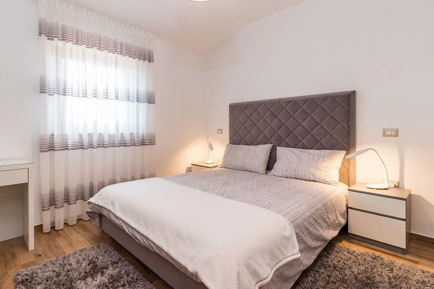 Villa Mit Privatem Pool, Wlan, Klima Und Baeder En Suite Pula