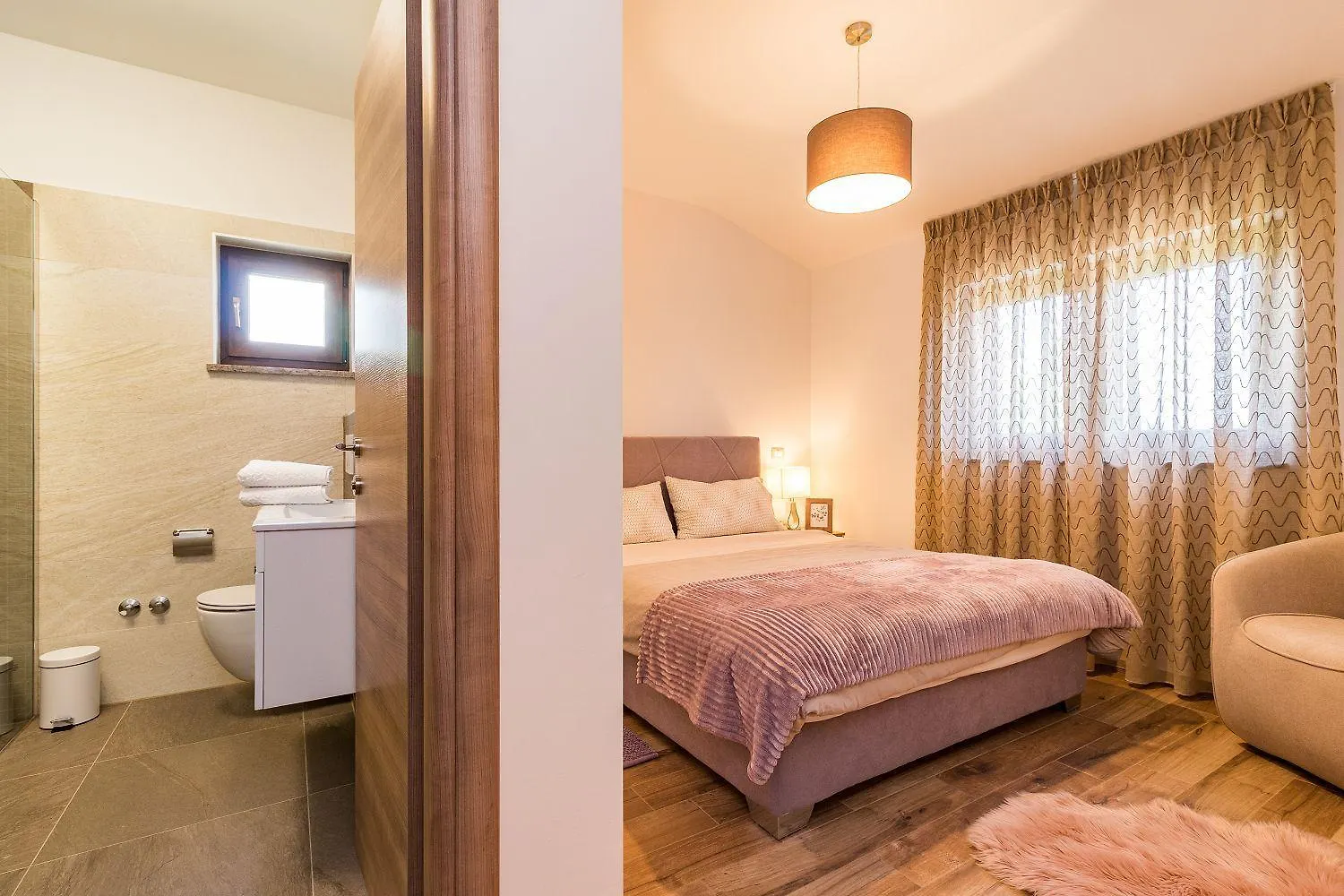 Villa Mit Privatem Pool, Wlan, Klima Und Baeder En Suite Pula 0*,